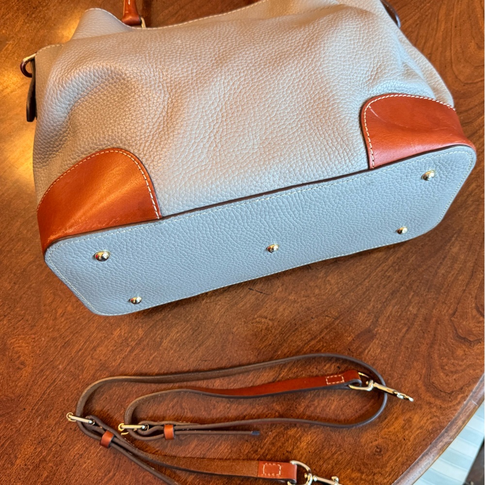 Dooney and Bourke Vintage Peeble Grain Brenna - Picture 4 of 10